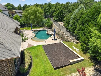 One of the largest Single-Story custom homes in Lantana's - photo 36