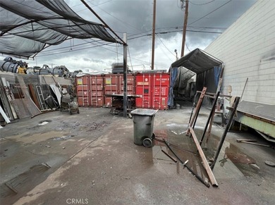 Exceptional freestanding industrial building featuring - photo 3