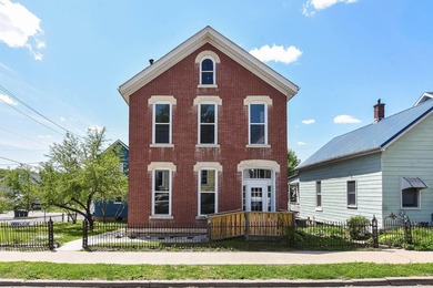 Completely remodeled from start to finish, this striking - photo 2