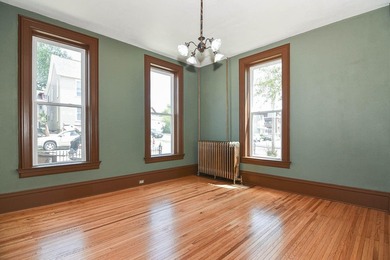 Completely remodeled from start to finish, this striking - photo 5