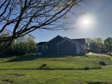 Don't miss Estate Lot #24-the final estate lot available in the - photo 9
