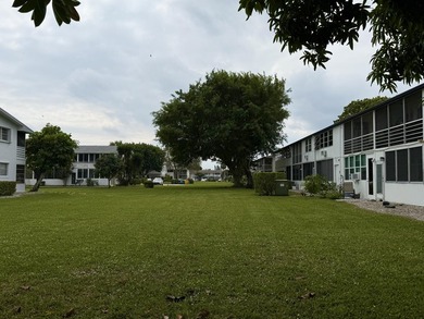 Bright and spacious 2-bedroom, 2nd floor corner unit located in - photo 8
