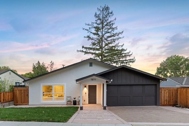The grass is greener on Fernside! This home was expanded to 2 - photo 1