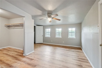 Move-in ready and beautifully remodeled, this charming 3-bedroom - photo 16