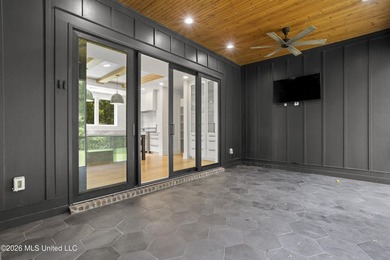 Thoughtfully designed for both elegant everyday living and - photo 6