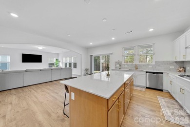 Welcome home to 11133 Argosy Drive in desirable Edgewater - photo 10