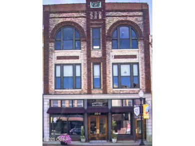 Breathtaking loft on historic Route 66 in the iconic Empire