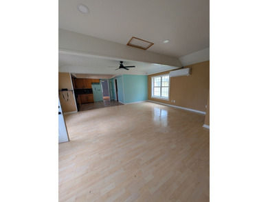 Charming 1-bedroom home with a spacious, fully fenced yard - photo 9