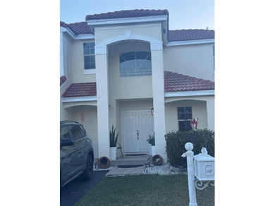 Gorgeous Single home 3 Bedrooms, 2.5 Bath located in the heart - photo 7