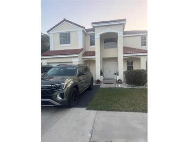 Gorgeous Single home 3 Bedrooms, 2.5 Bath located in the heart - photo 8