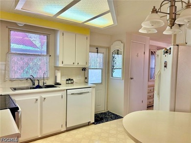 Well-maintained 2-bedroom, 2-bath manufactured home in desirable - photo 11