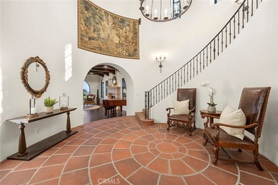 Nestled serenely on the front row, this extraordinary estate - photo 13