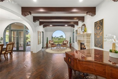 Nestled serenely on the front row, this extraordinary estate - photo 14