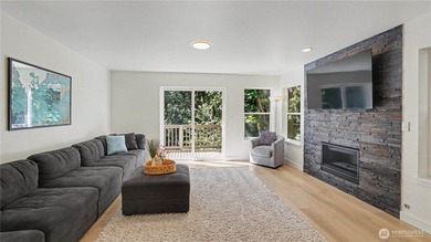 Experience the perfect blend of modern design and Northwest - photo 19