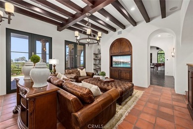 Nestled serenely on the front row, this extraordinary estate - photo 21