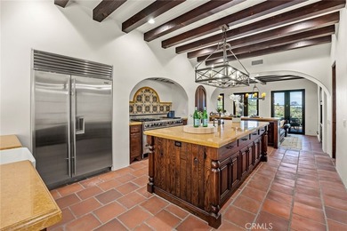 Nestled serenely on the front row, this extraordinary estate - photo 28