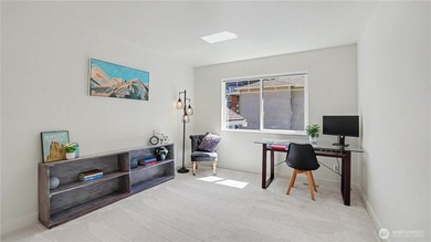 Experience the perfect blend of modern design and Northwest - photo 29