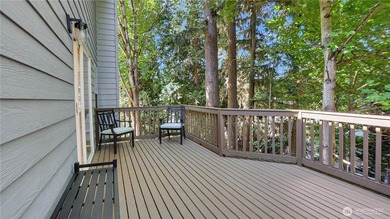 Experience the perfect blend of modern design and Northwest - photo 32