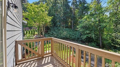 Experience the perfect blend of modern design and Northwest - photo 35