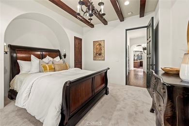 Nestled serenely on the front row, this extraordinary estate - photo 41