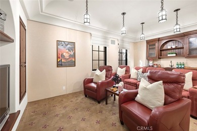 Nestled serenely on the front row, this extraordinary estate - photo 44