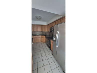 2/2 UNIT, OPEN KITCHEN, PANTRY & BREAKFAST AREA, TILED DINING - photo 7