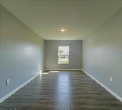 Welcome to this 4-bedroom, 2-bathroom home, perfect for families - photo 13