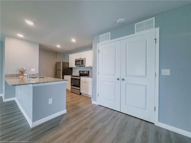 Welcome to this 4-bedroom, 2-bathroom home, perfect for families - photo 14