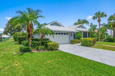 For sale for the first time, this custom built, lake front, pool - photo 4