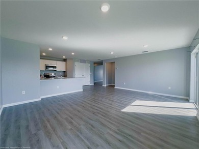 Welcome to this 4-bedroom, 2-bathroom home, perfect for families - photo 19