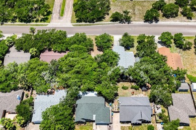Build your dream home right in the middle of Rockport! This lot - photo 3