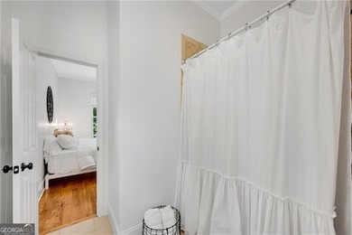 PREPARE TO BE MESMERIZED by this *SMART* PRISTINE POOL HOME on - photo 24