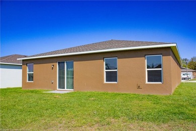 Welcome to this 4-bedroom, 2-bathroom home, perfect for families - photo 26