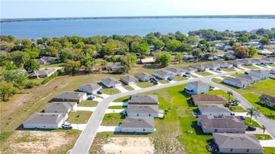 Welcome to this 4-bedroom, 2-bathroom home, perfect for families - photo 30