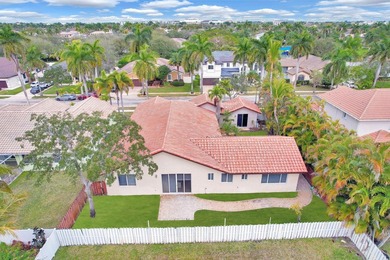 Discover timeless elegance in this exceptional 4-bedroom, 3-bath - photo 30
