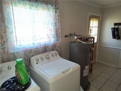Brick ranch 3 bedroom / 2.5 bath. This home features a large - photo 31