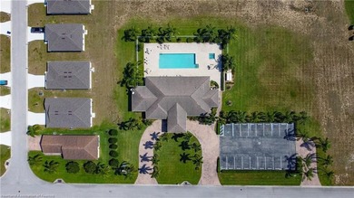 Welcome to this 4-bedroom, 2-bathroom home, perfect for families - photo 35