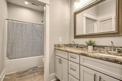 Back on the Market at no fault of house or Sellers. Luxury - photo 39