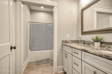 Back on the Market at no fault of house or Sellers. Luxury - photo 40