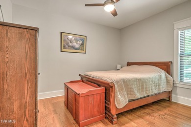 Back on the Market at no fault of house or Sellers. Luxury - photo 41