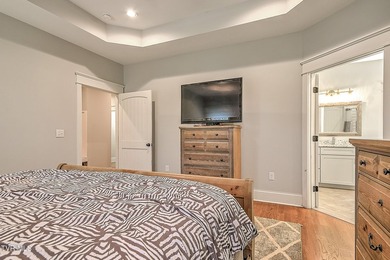Back on the Market at no fault of house or Sellers. Luxury - photo 44