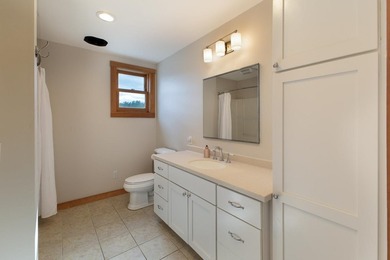 Island country living awaits in the heart of the Lake Champlain - photo 50