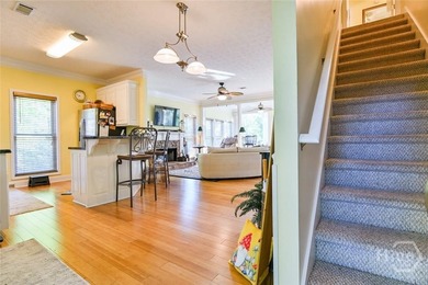 Charming lake cottage with deep water access (approximately 30 - photo 8