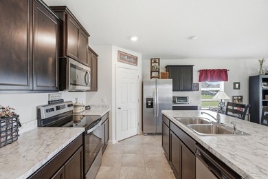 Built in 2022, this extended Cali model is ideally situated on a - photo 5