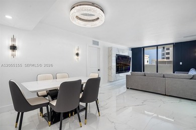 Masterfully reimagined, this stunning 2-bedroom, 2-bathroom - photo 7