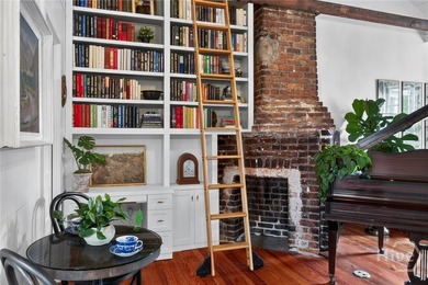 Stunning design defines this true jewel box cottage, where every - photo 8