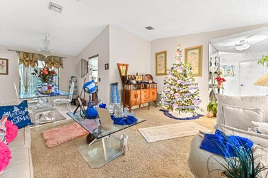 Beautiful 1-story home with 3 bedrooms and 2 bathrooms, perfect - photo 4