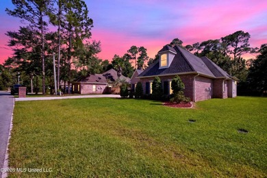 GORGEOUS JASSBY BUILT HOME WITH 4 BEDROOM AND 2.5 BATHS - photo 4