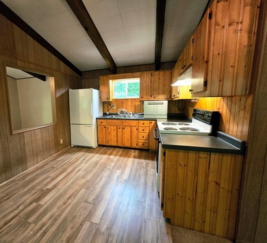 Escape to the hills in this adorable 2 bedroom/1 bath cabin in - photo 13