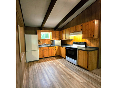 Escape to the hills in this adorable 2 bedroom/1 bath cabin in - photo 14
